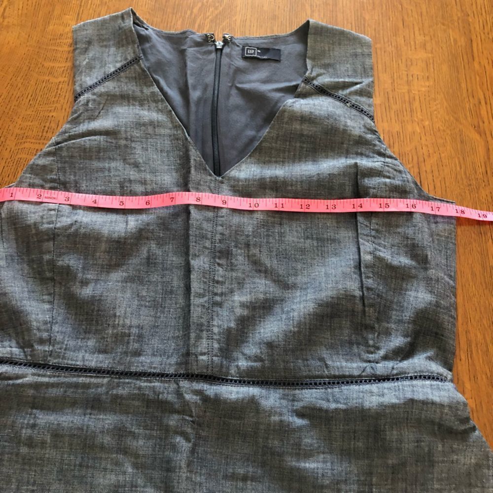 GAP v-neck Chambray Fit & Flair Dress - Picture 6 of 16